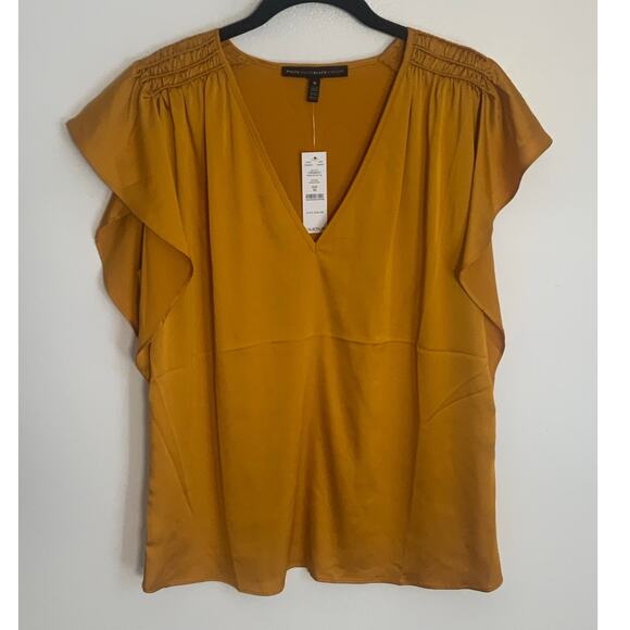 White House Black Market Flutter Sleeve Blouse NWT size medium - Picture 1 of 6